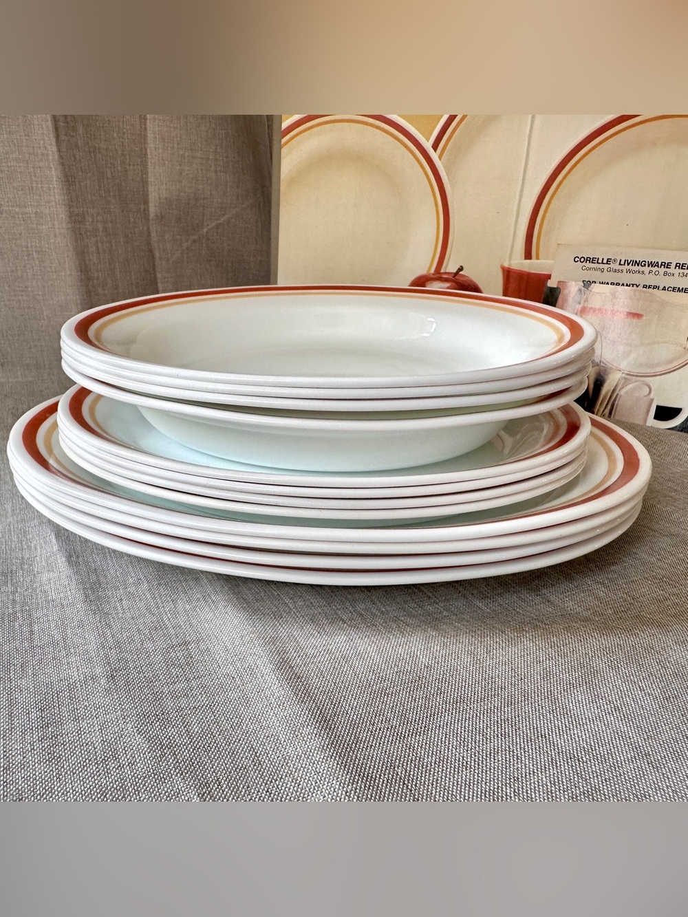 *Vintage* NEW in Box! Corelle Dimension IV Cinnamon 16 Piece Set 4 Place Setting - Picture 3 of 16